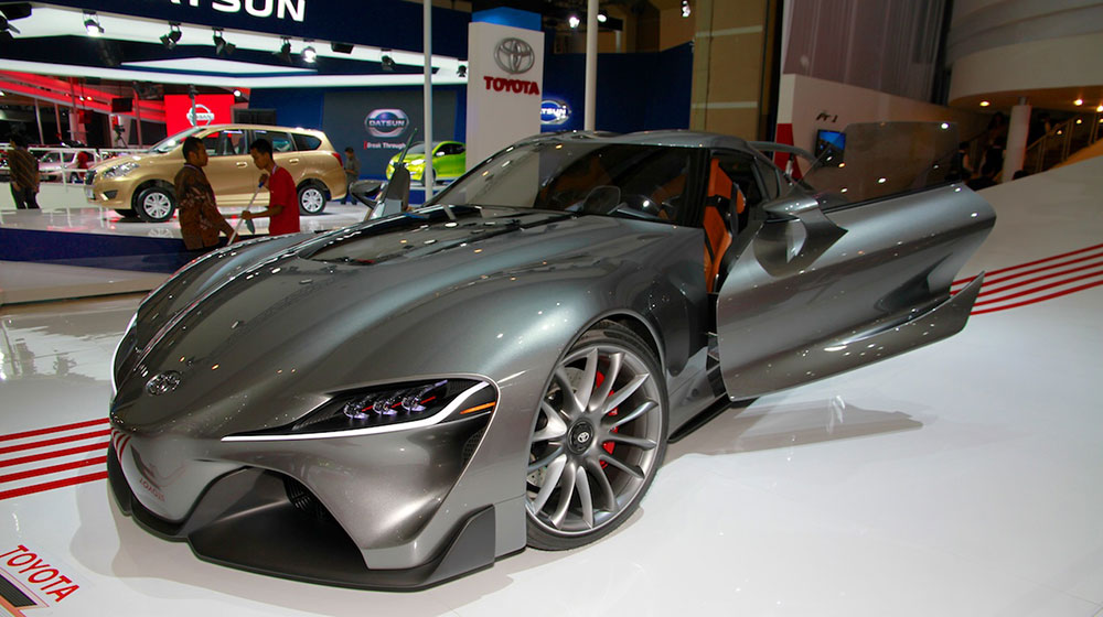 Toyota-FT-1-concept-front-three-quarters-at-the-2014-Indonesia-International-Motor-Show.jpg