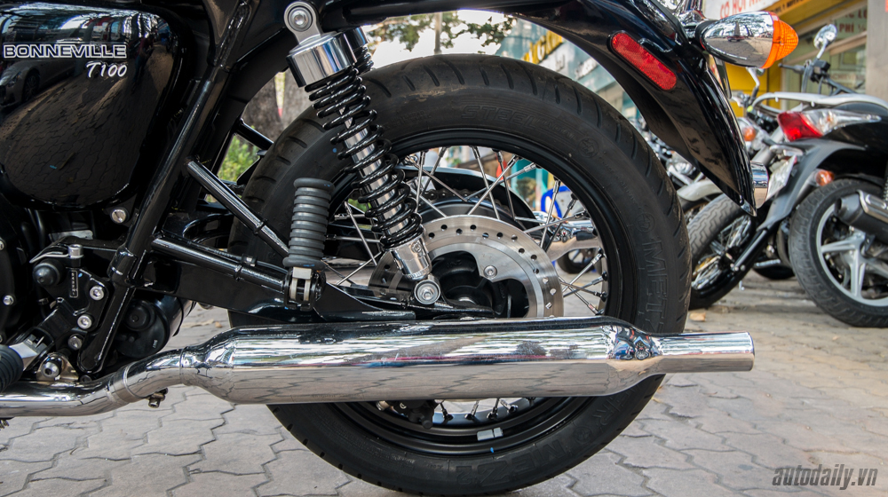 Xem ảnh chi tiết Triumph Bonneville T100 2016 đầu tiên tại Việt Nam Triumph_Bonneville_T100_2016 (12).jpg