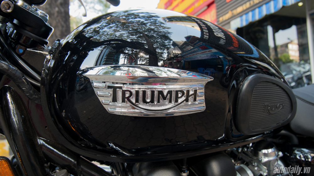 Xem ảnh chi tiết Triumph Bonneville T100 2016 đầu tiên tại Việt Nam Triumph_Bonneville_T100_2016 (7).jpg