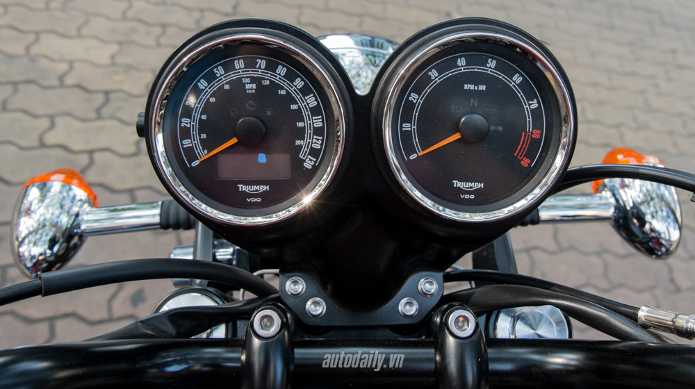 Xem ảnh chi tiết Triumph Bonneville T100 2016 đầu tiên tại Việt Nam Triumph_Bonneville_T100_2016 (8).jpg