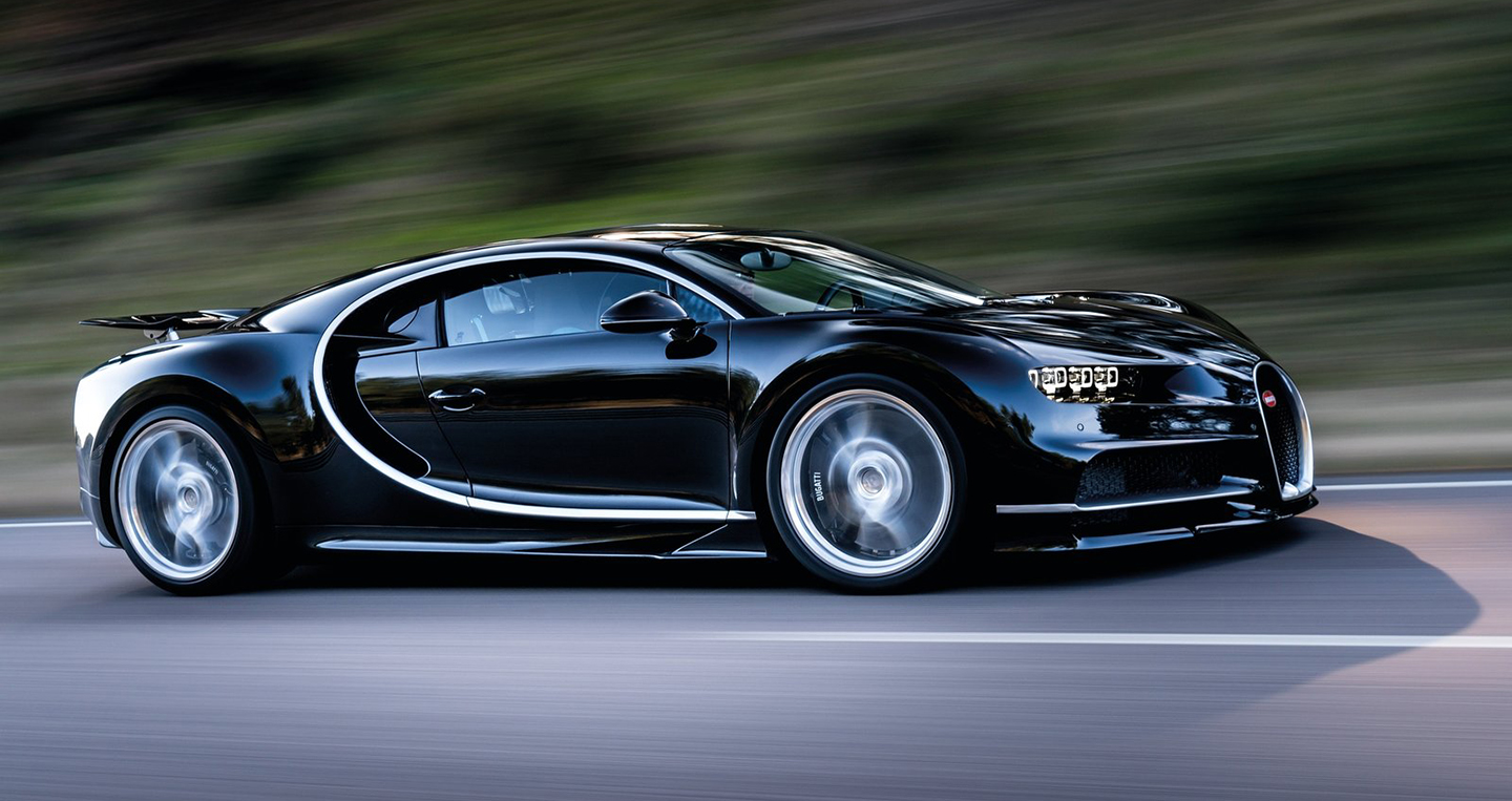 Bugatti Chiron (2).jpg