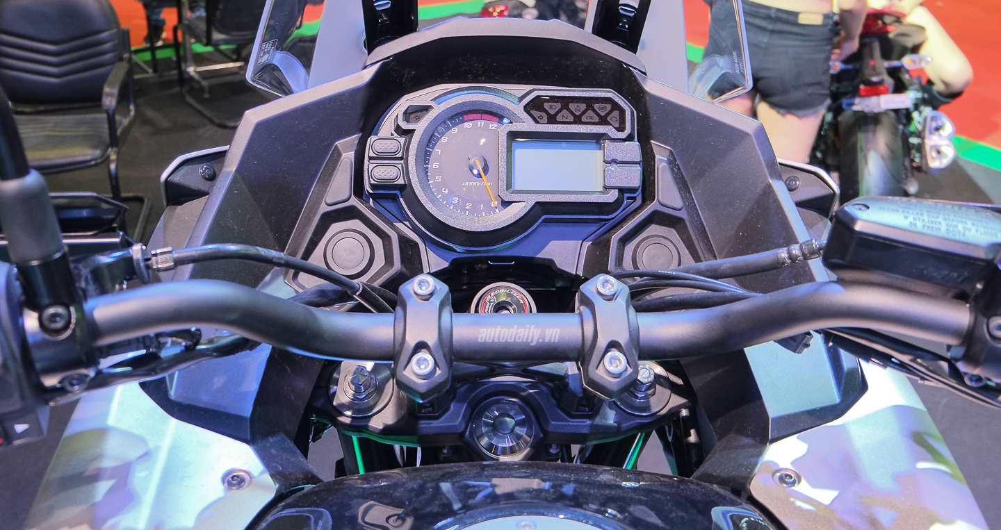 Xem thêm ảnh Kawasaki Versys 1000 ABS 2016 Kawasaki_Versys1000_ABS_2016(23).jpg