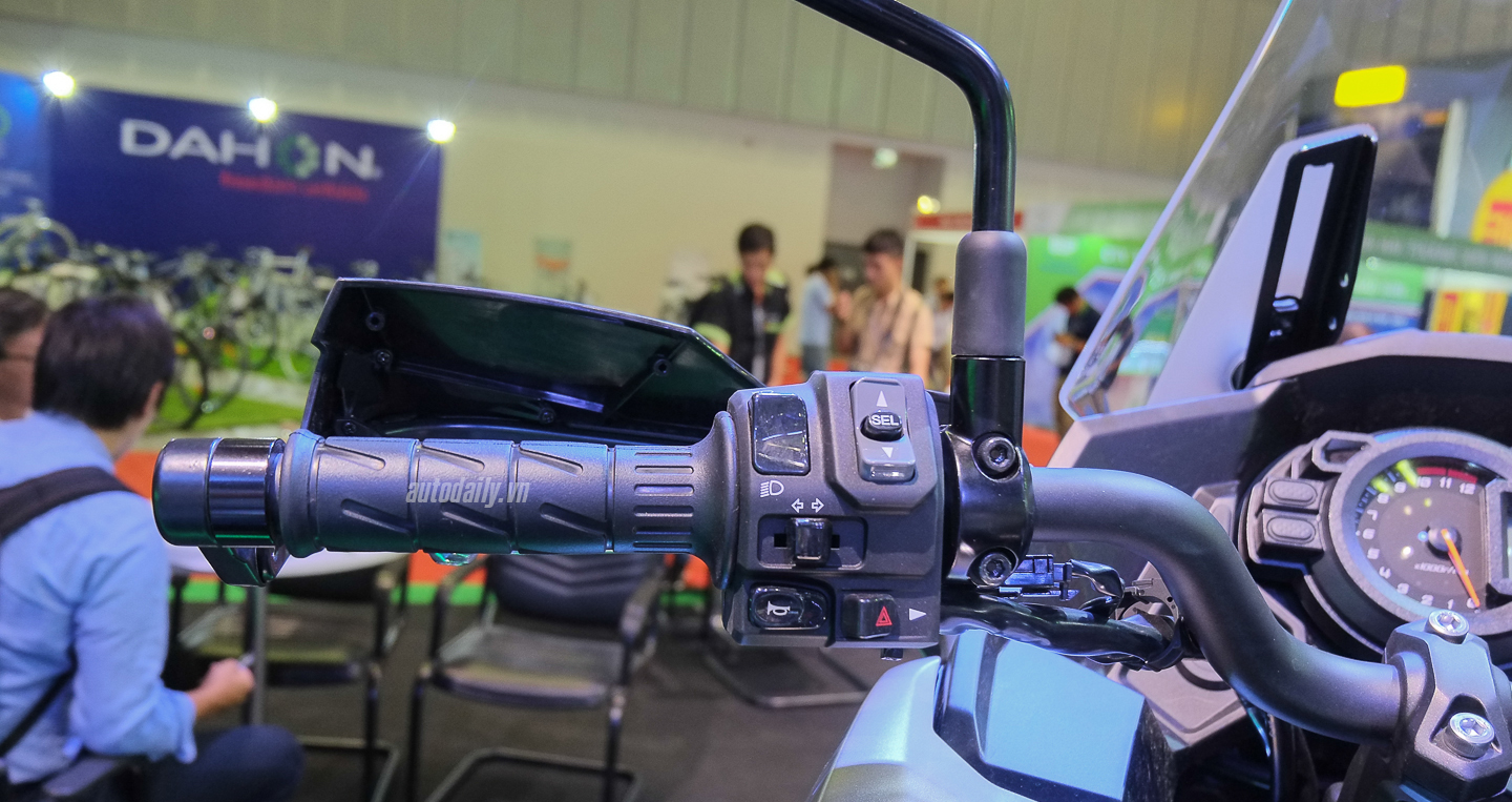 Xem thêm ảnh Kawasaki Versys 1000 ABS 2016 Kawasaki_Versys1000_ABS_2016(24).jpg