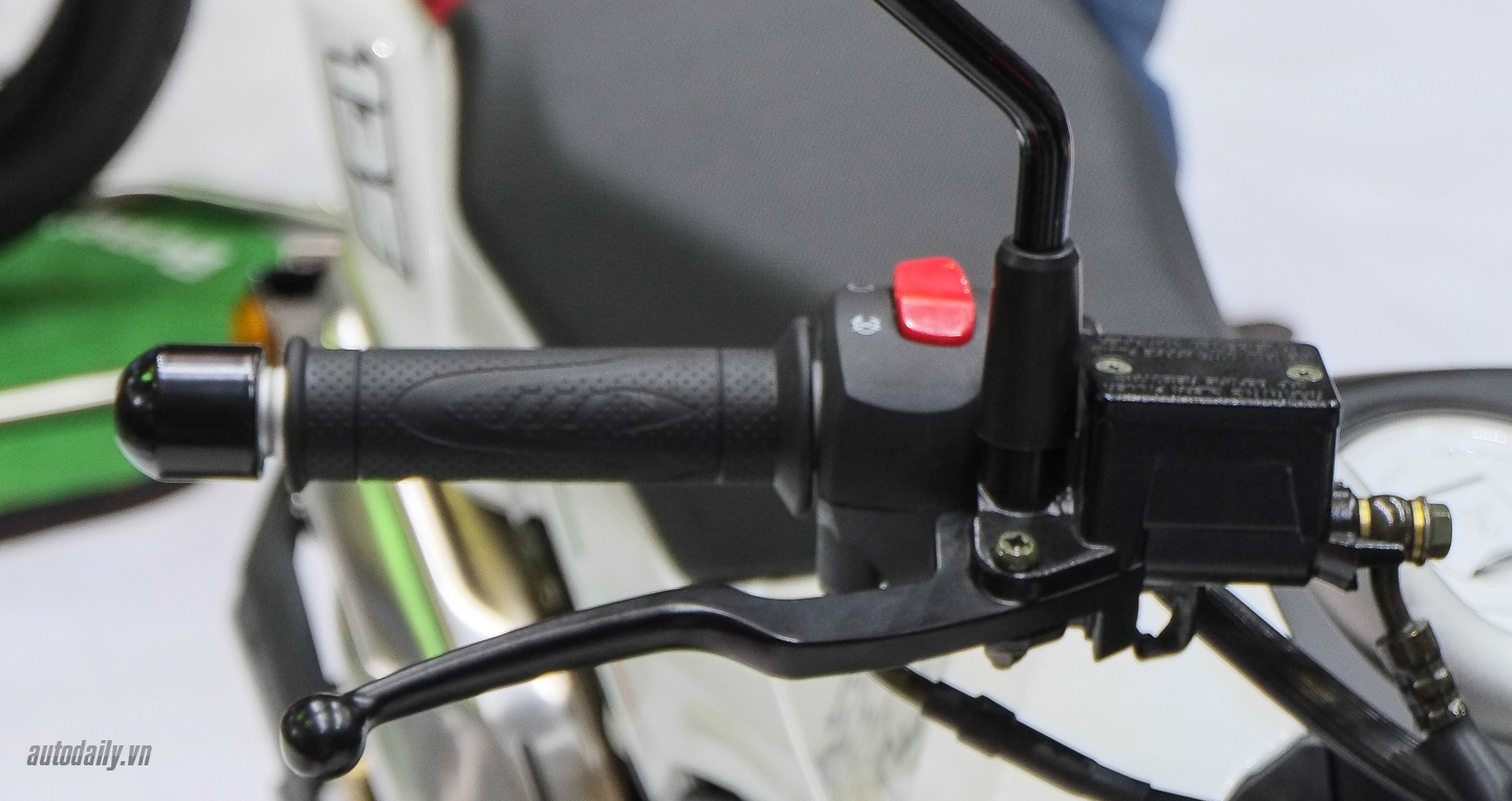 Xem thêm ảnh Benelli Naked T-135 Benelli_TNT_Naked_T135 (18).jpg