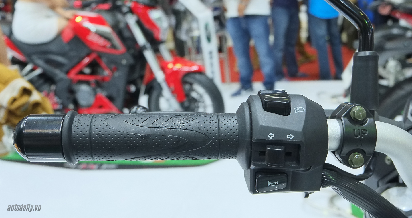 Xem thêm ảnh Benelli Naked T-135 Benelli_TNT_Naked_T135 (21).jpg