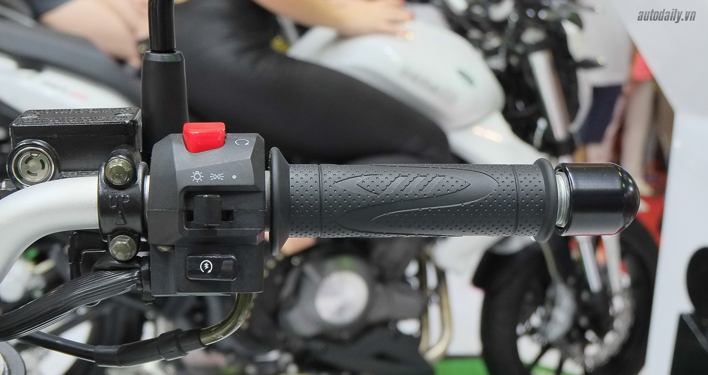 Xem thêm ảnh Benelli Naked T-135 Benelli_TNT_Naked_T135 (22).jpg