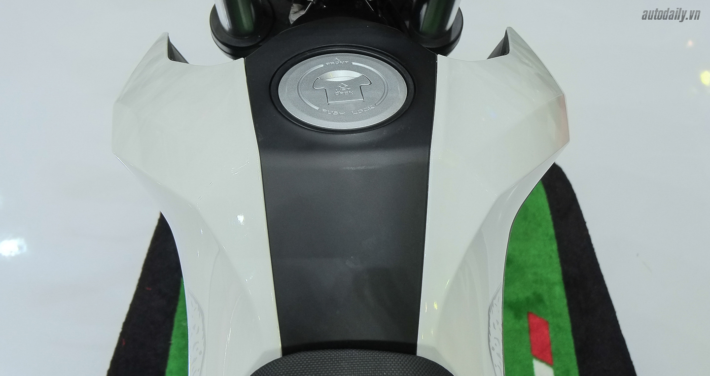 Xem thêm ảnh Benelli Naked T-135 Benelli_TNT_Naked_T135 (23).jpg