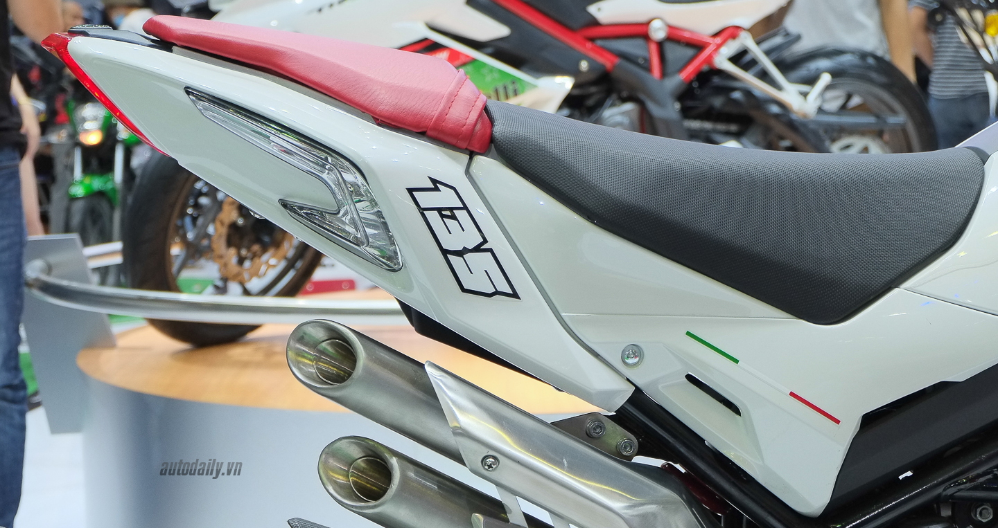 Xem thêm ảnh Benelli Naked T-135 Benelli_TNT_Naked_T135 (3).jpg