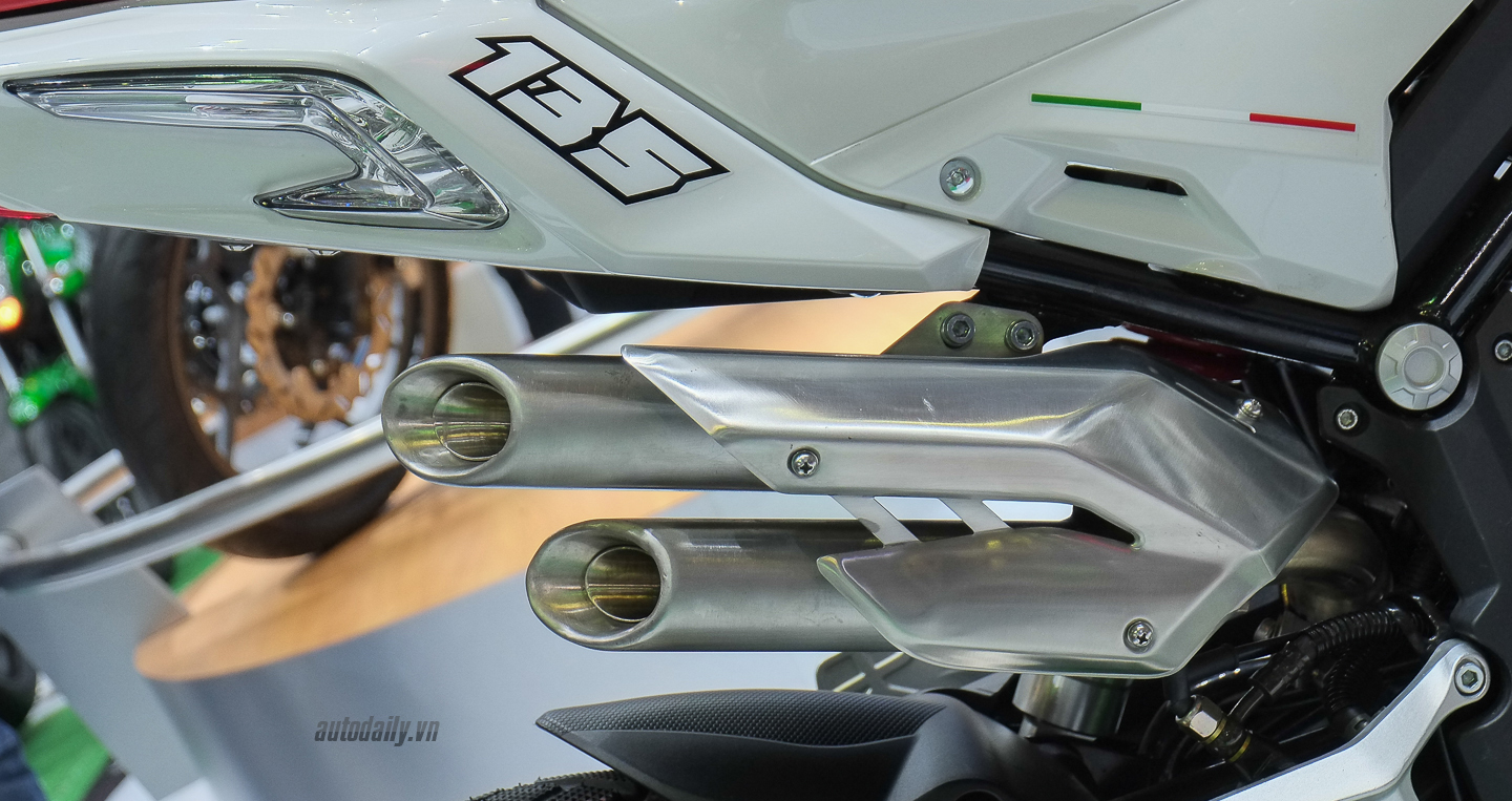 Xem thêm ảnh Benelli Naked T-135 Benelli_TNT_Naked_T135 (4).jpg