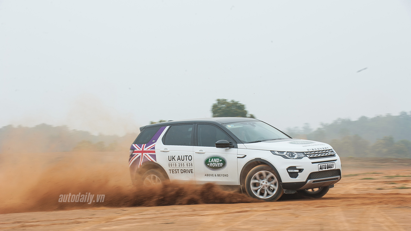 Đánh giá SUV hạng sang Land Rover Discovery Sport