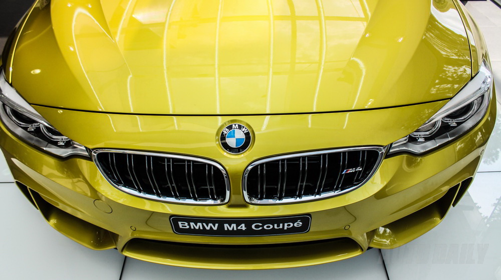 Xe dân chơi BMW M4 mui trần trên đường phố Sài Gòn  Cars Blog