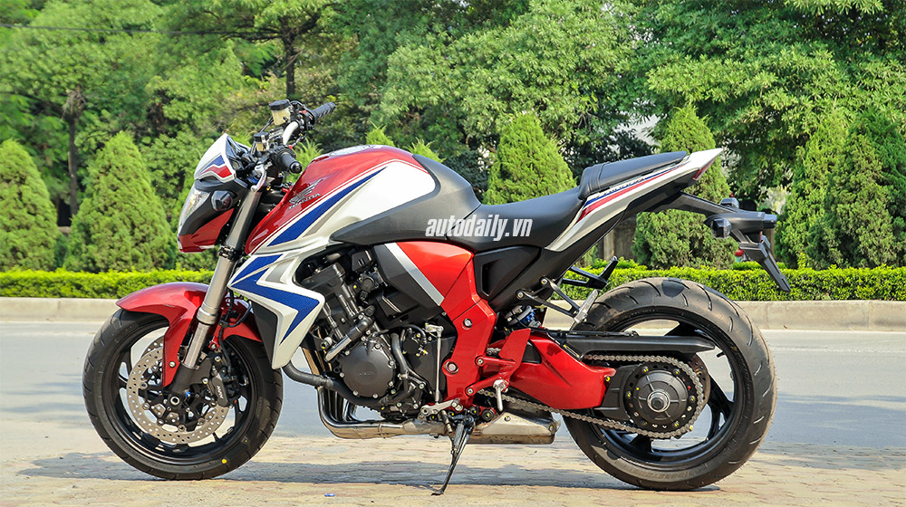 Honda CB1000R 2015  siêu phẩm môtô mặt quỷ đến từ xứ sở Hoa Anh Đào